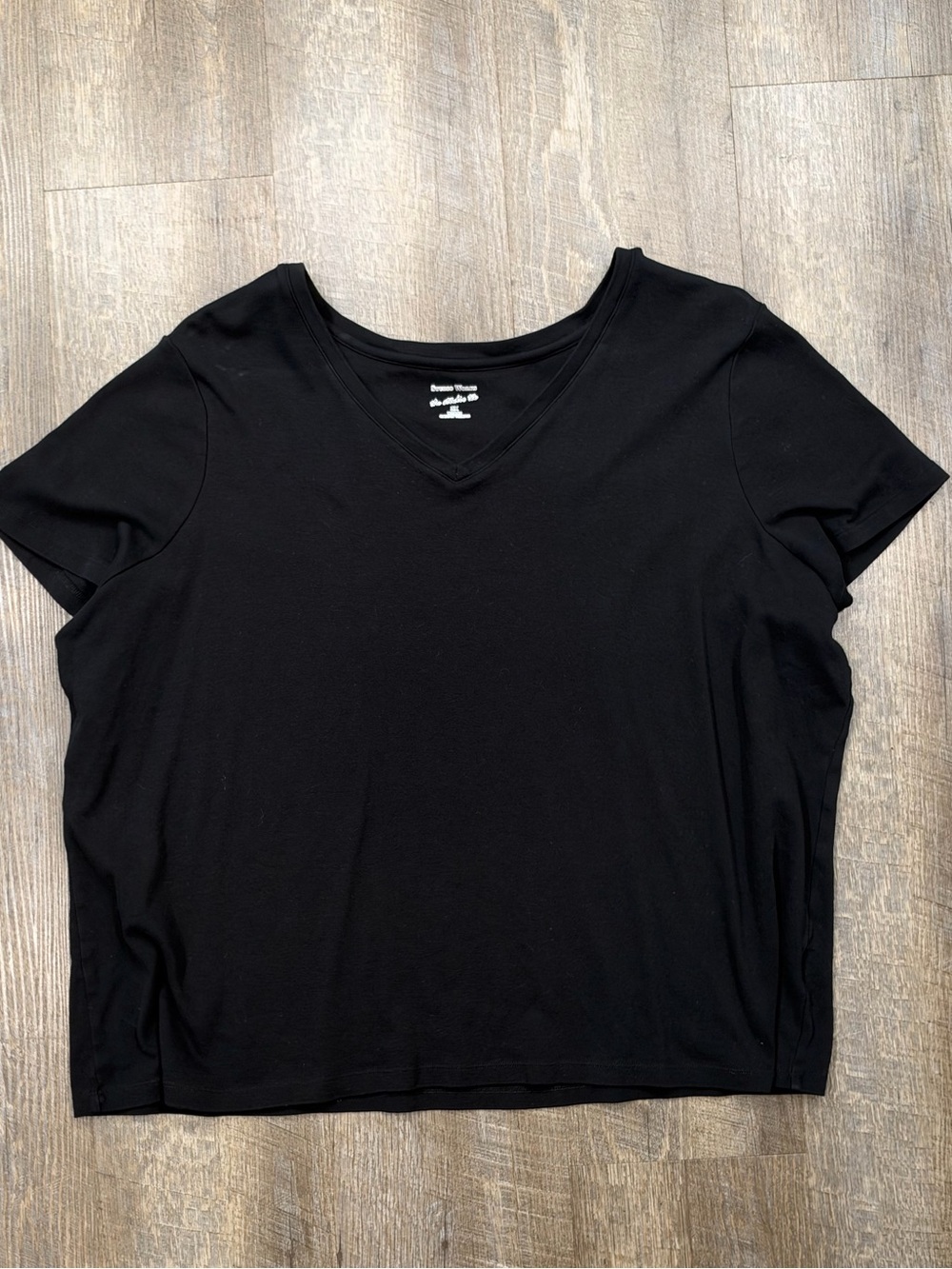 Plus size Black V-Neck Short Sleeve Tee